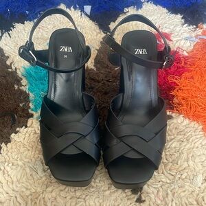 Brand new platform Zara sandals
